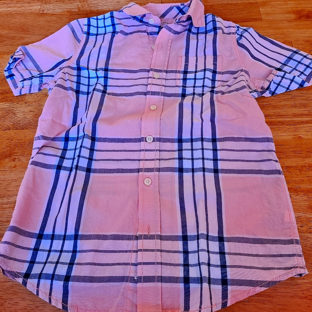 Short sleeve button down